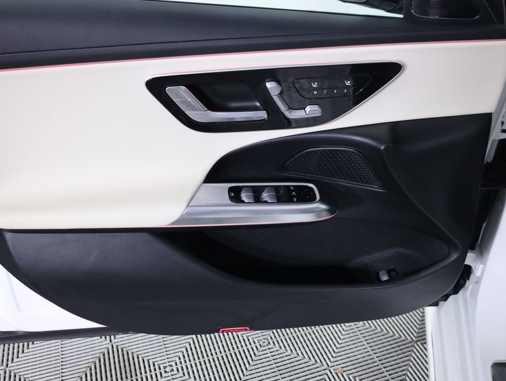 Certified 2025 Mercedes-Benz E 350 4MATIC Sedan image 8