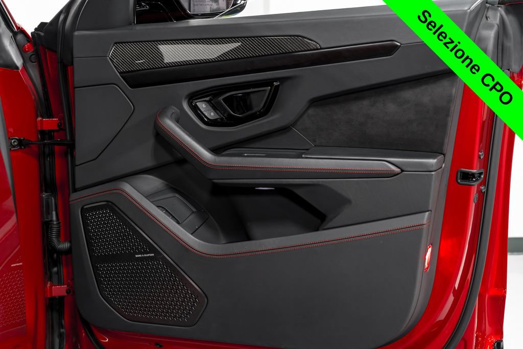 Used 2023 Lamborghini Urus S AWD/4WD image 43
