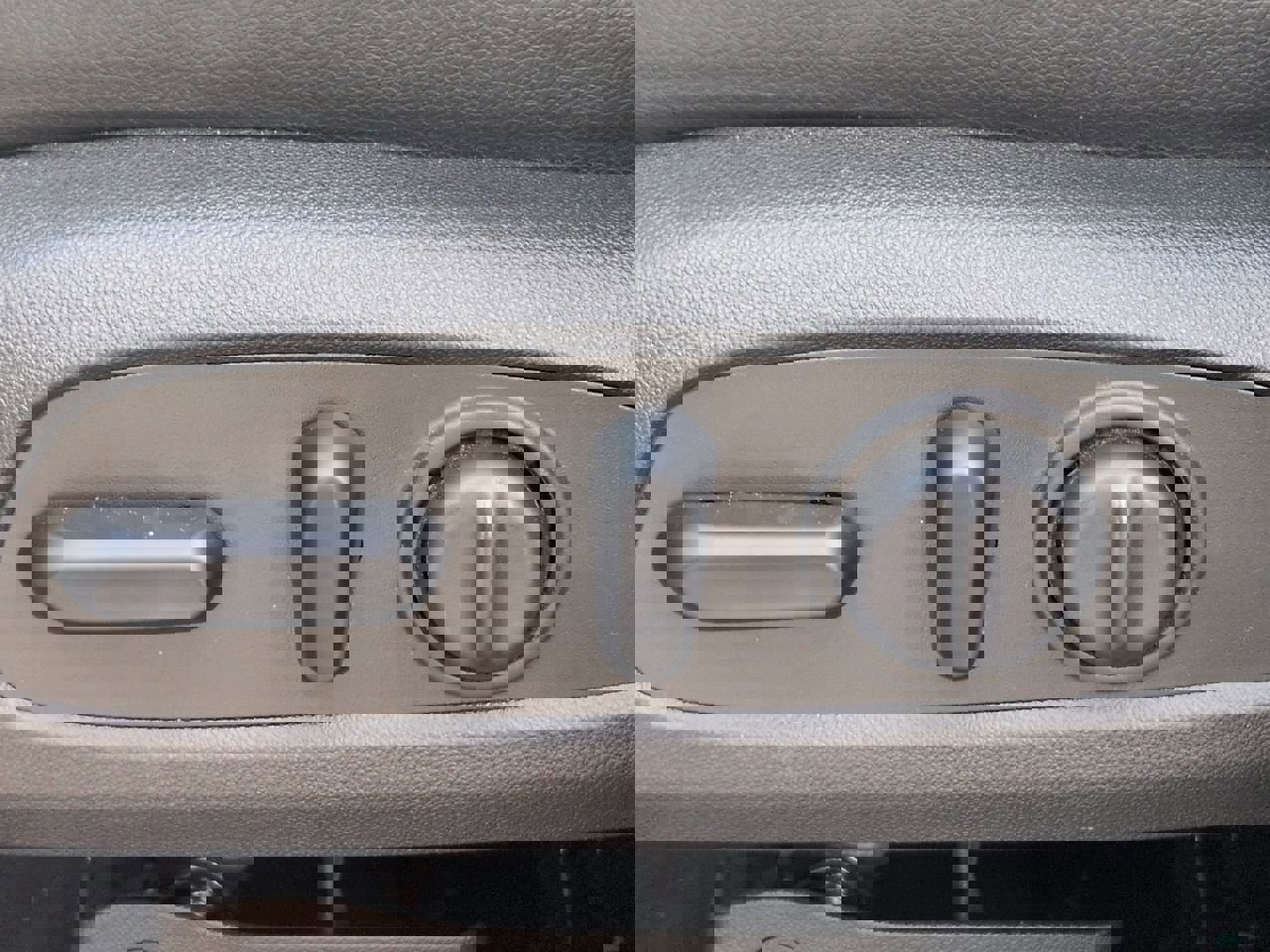 Certified 2022 GMC Terrain SLT w/ Tech Package image 29