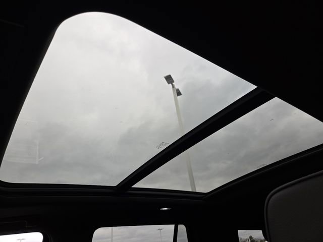 New 2026 GMC Yukon Denali w/ Denali Reserve Package image 3