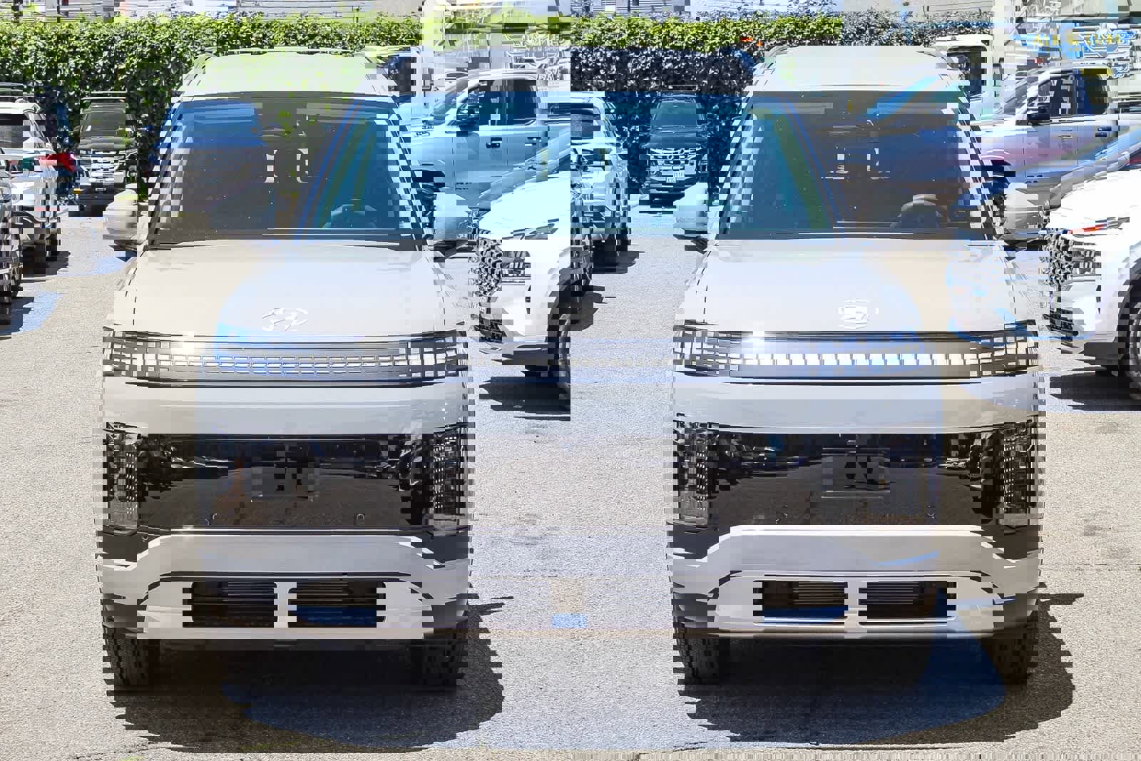 New 2026 Hyundai Ioniq 9 SE image 2