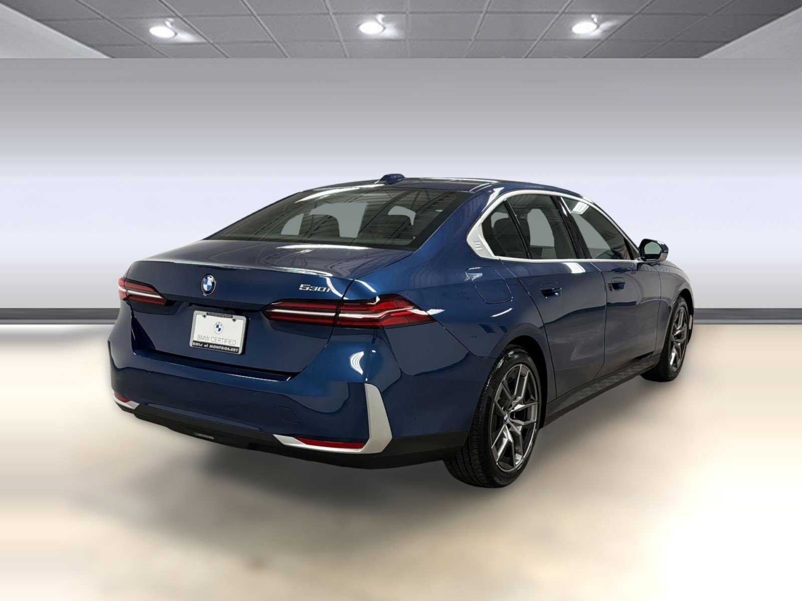 Certified 2026 BMW 530i image 8