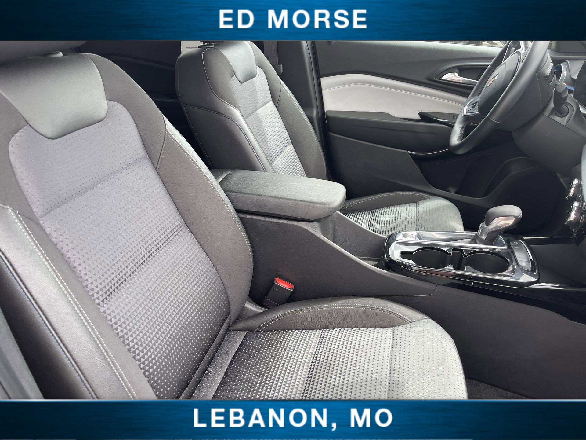 Used 2025 Chevrolet Trax LT w/ LT Convenience Package FWD image 25