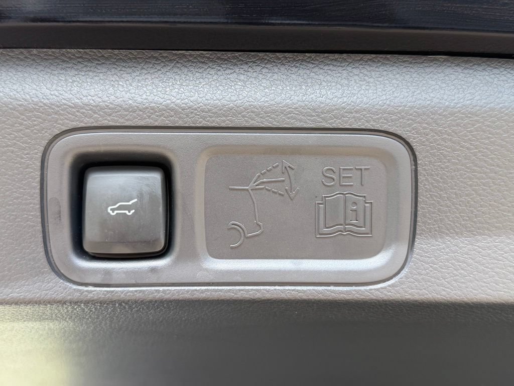 Used 2024 Ford Expedition Platinum RWD image 41