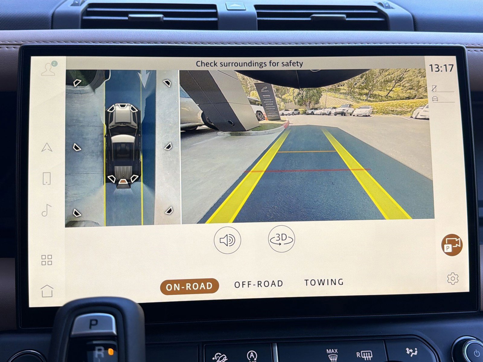 New 2026 Land Rover Defender 110 X-Dynamic SE AWD/4WD image 25