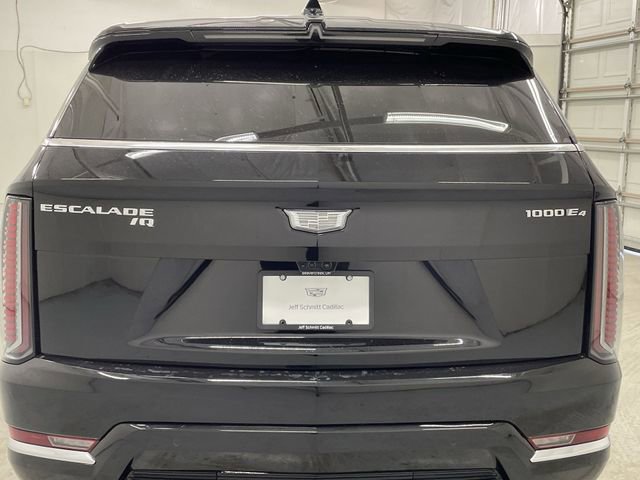New 2025 Cadillac Escalade IQ Luxury 2 image 19