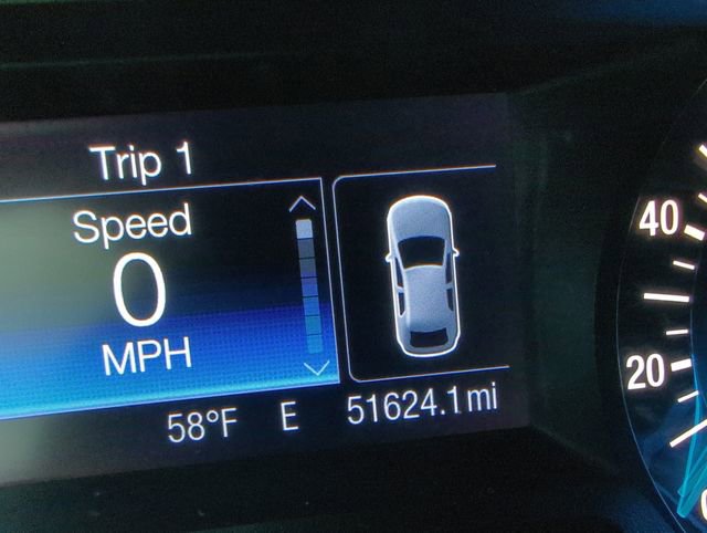 Used 2017 Ford Edge SEL image 19