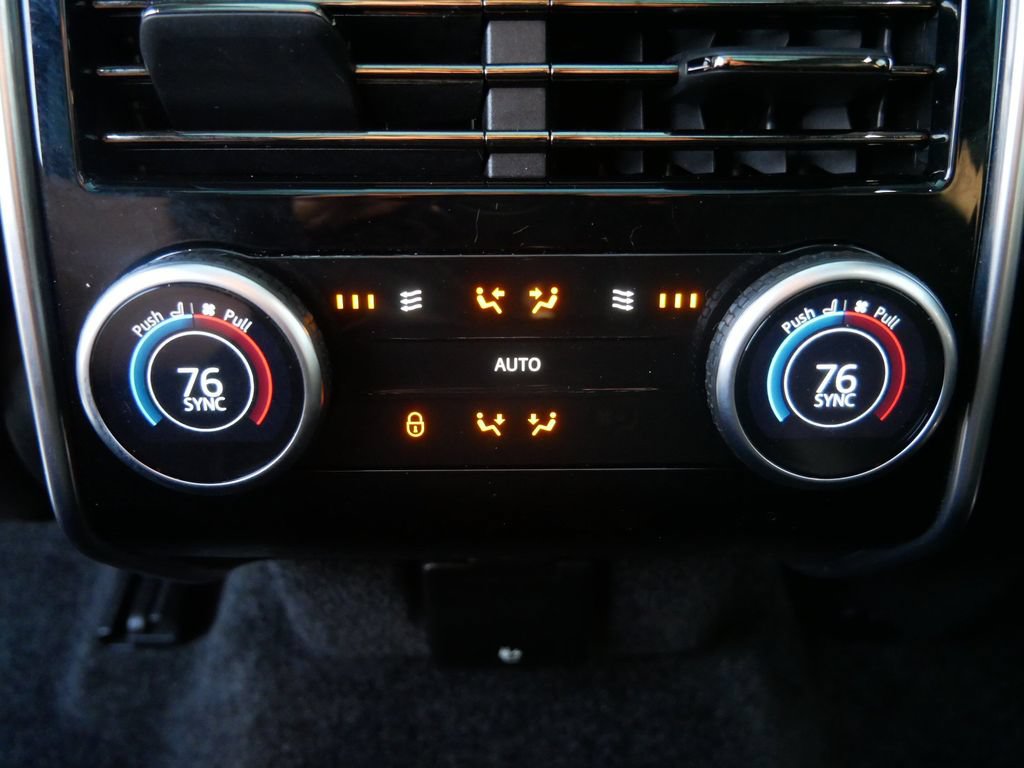 Used 2023 Land Rover Range Rover SE AWD/4WD image 13