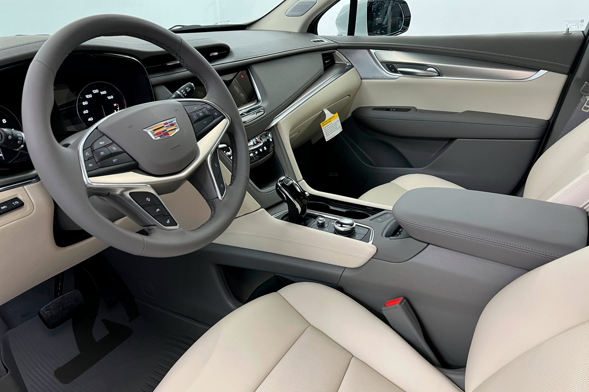 New 2026 Cadillac XT5 Premium Luxury w/ Driver Assist Package image 16