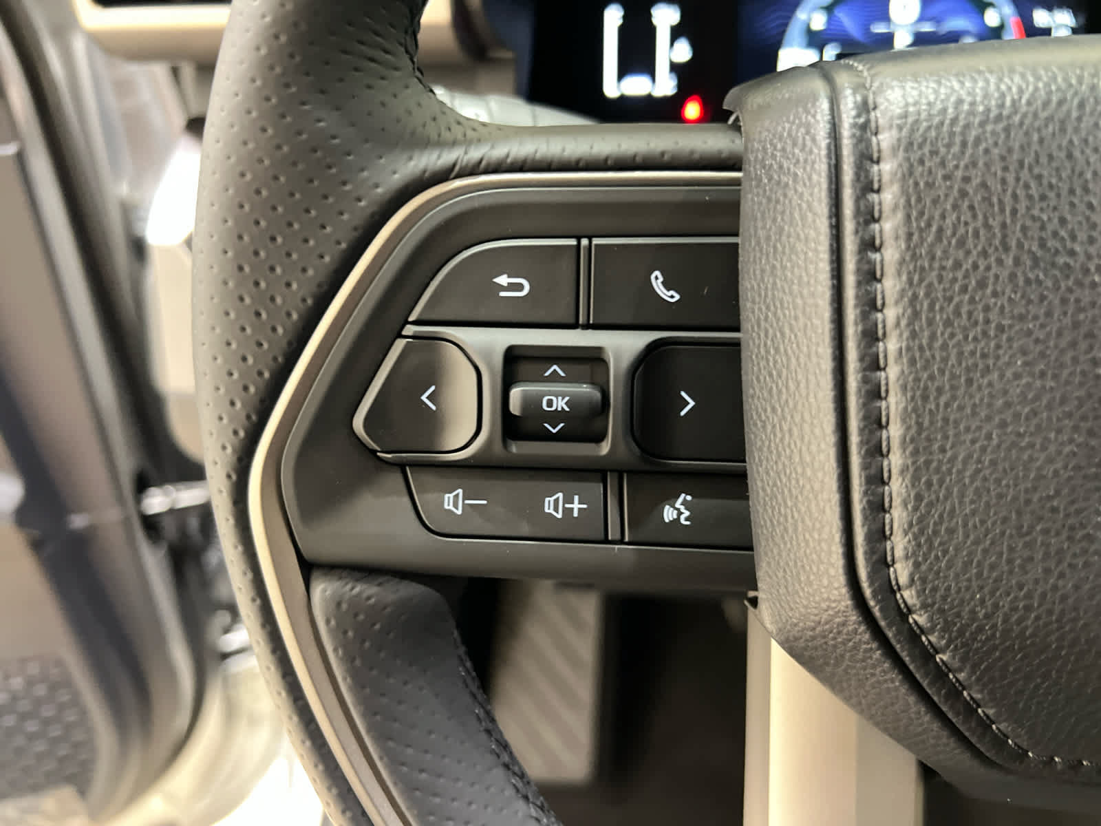 New 2026 Toyota 4Runner SR5 AWD/4WD image 14