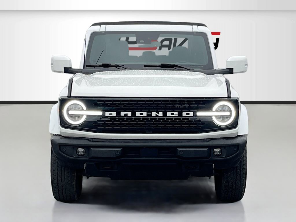 Used 2022 Ford Bronco Outer Banks AWD/4WD image 2