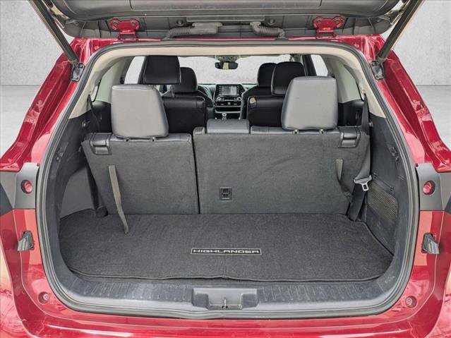 Used 2020 Toyota Highlander XLE FWD image 6