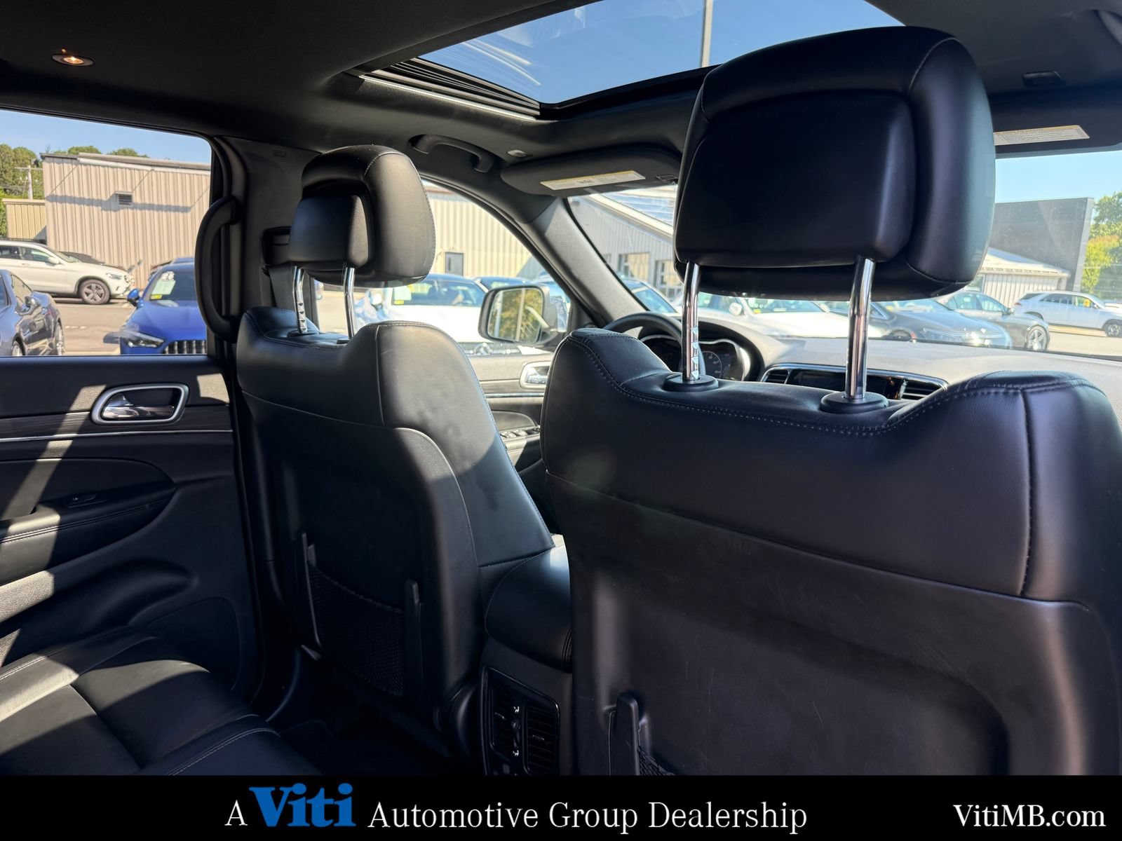 Used 2019 Jeep Grand Cherokee Limited AWD/4WD image 26