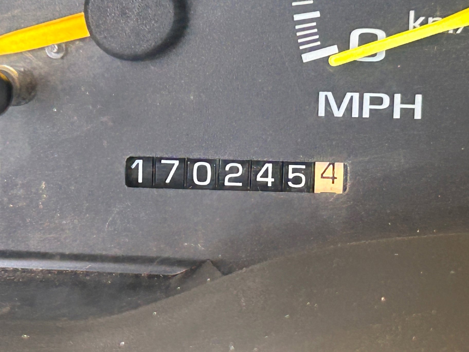 Used 1996 GMC Yukon SLE image 24