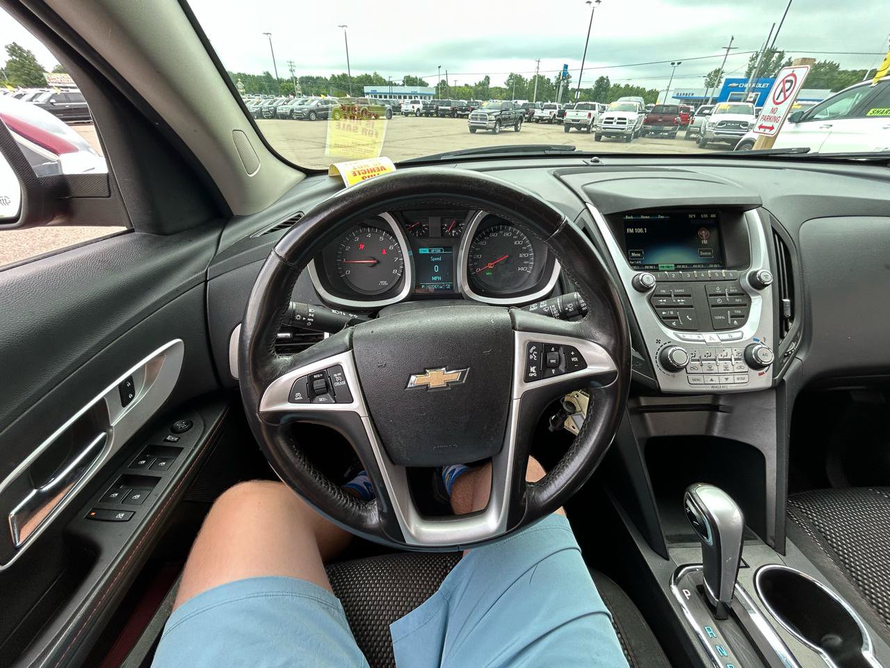 Used 2015 Chevrolet Equinox LT FWD image 28