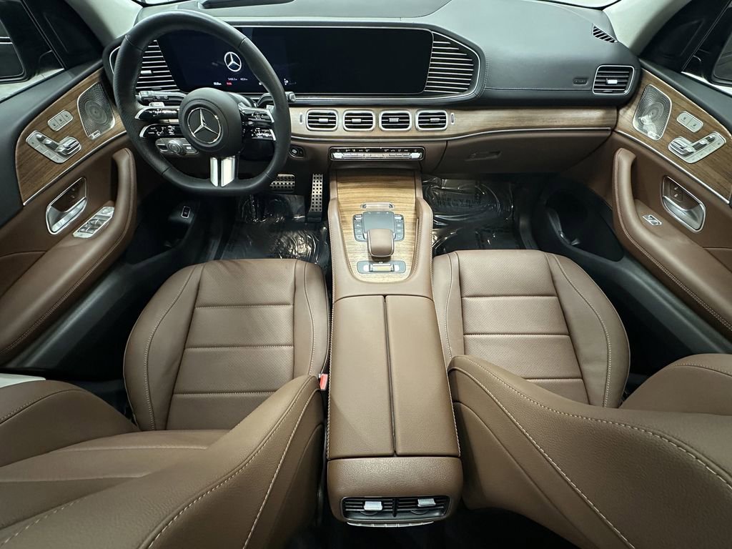 Certified 2025 Mercedes-Benz GLS 450 4MATIC image 27