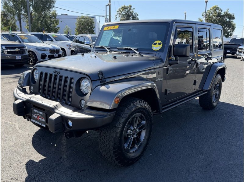 Used 2018 Jeep Wrangler Unlimited Sport image 3