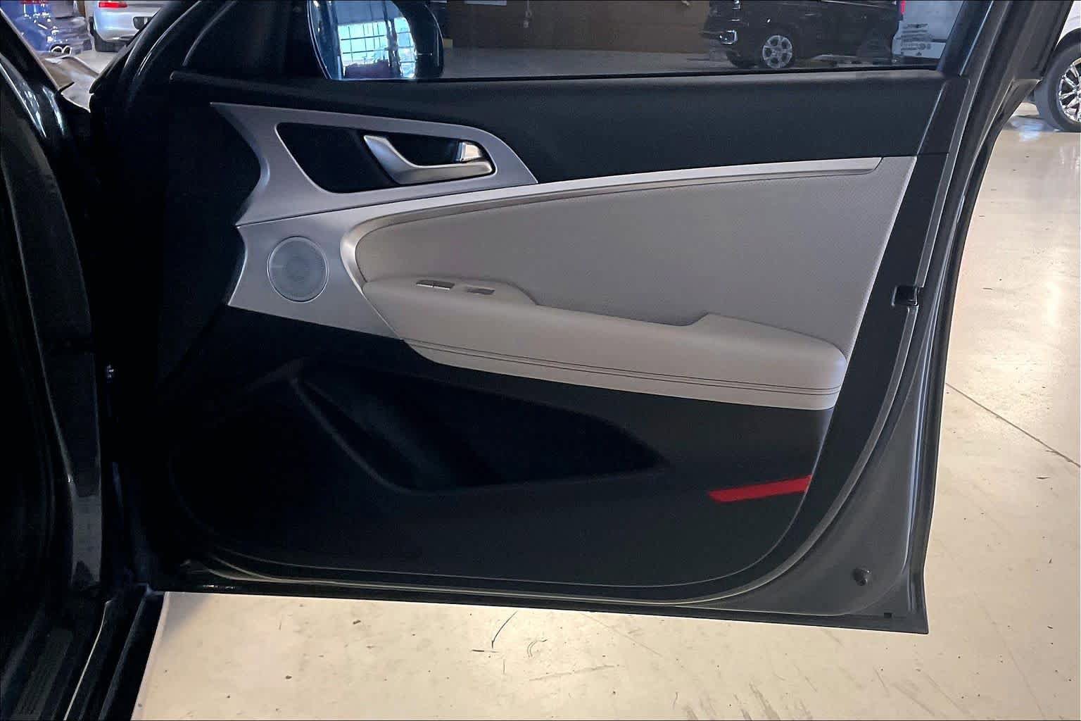 Used 2019 Genesis G70 3.3T Advanced w/ Elite Package RWD image 21