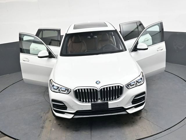 Used 2023 BMW X5 xDrive40i w/ Executive Package image 44