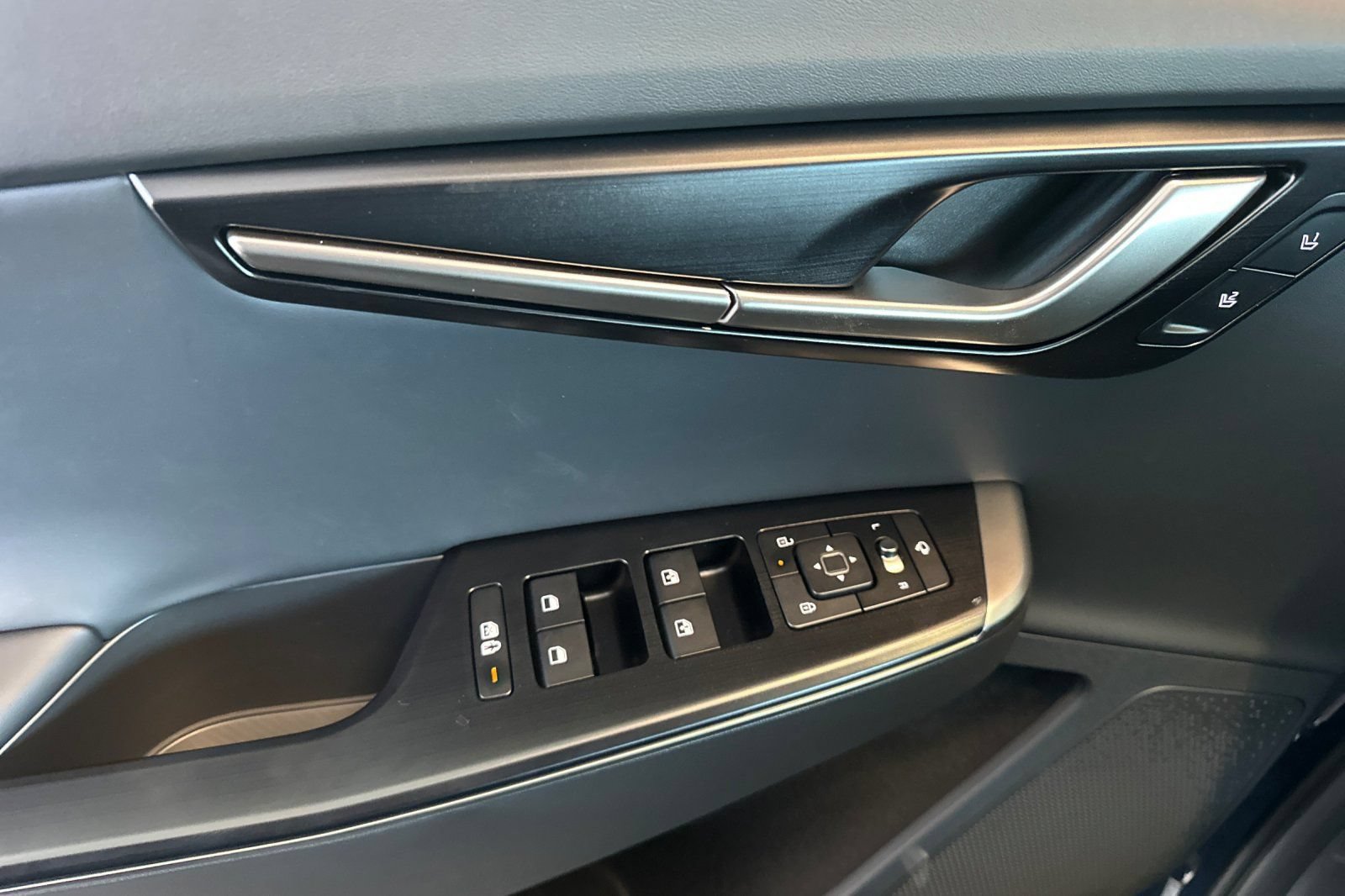 New 2026 Kia EV6 Wind RWD image 11