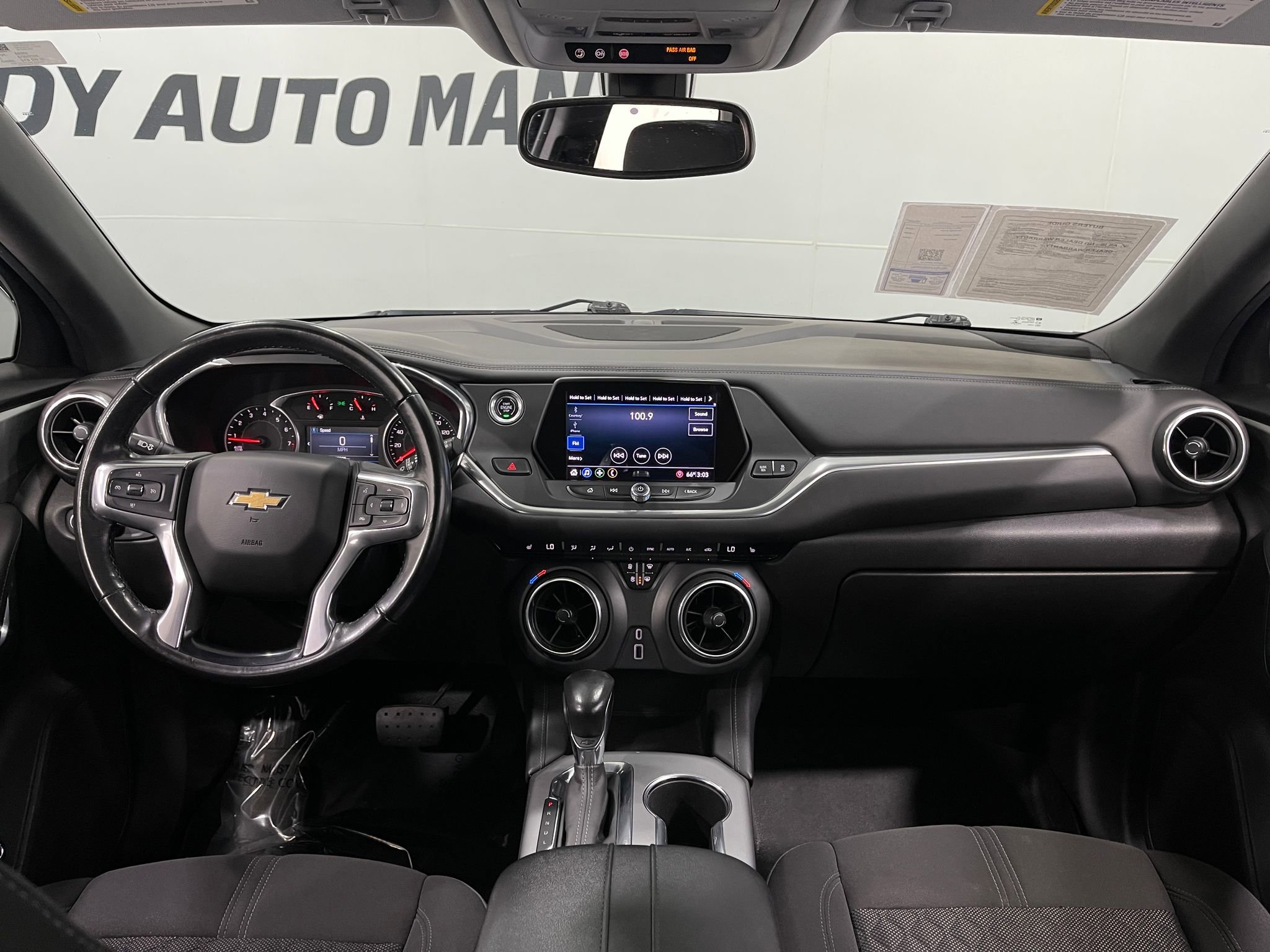 Used 2019 Chevrolet Blazer LT AWD/4WD image 17