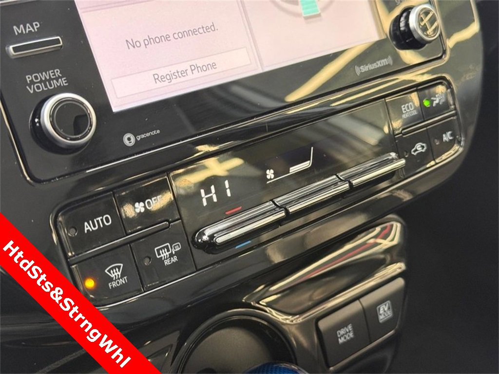 Used 2022 Toyota Prius XLE image 29