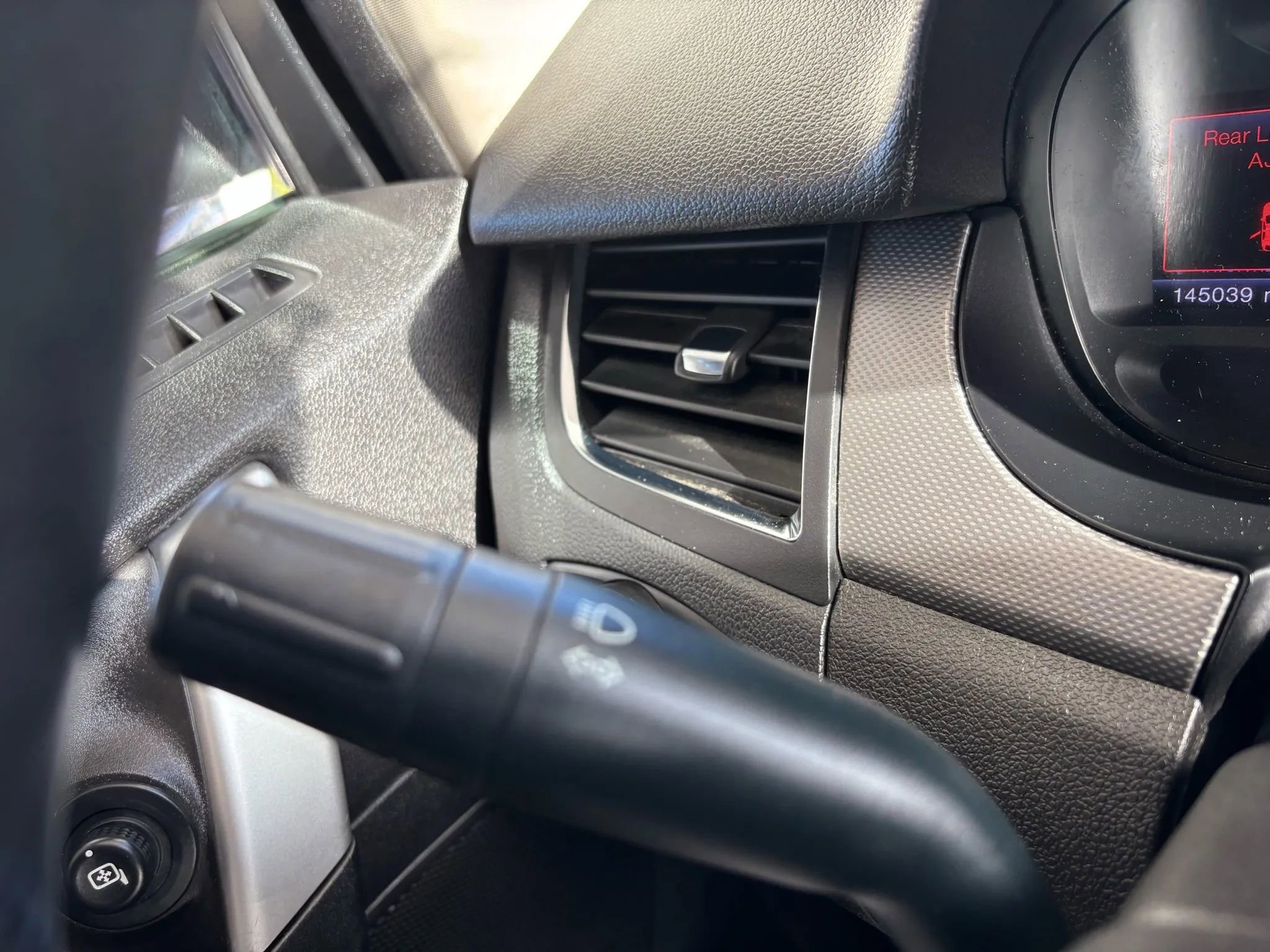 Used 2013 Ford Edge SEL image 12