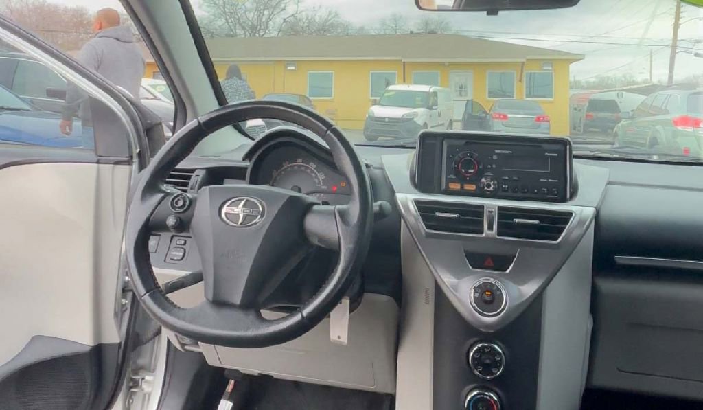 Used 2013 Scion iQ image 8
