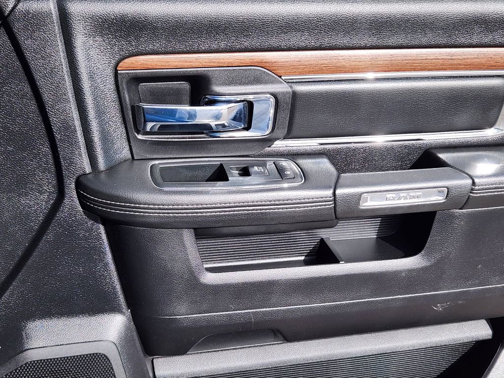 Used 2014 RAM 3500 Laramie w/ Convenience Group image 13