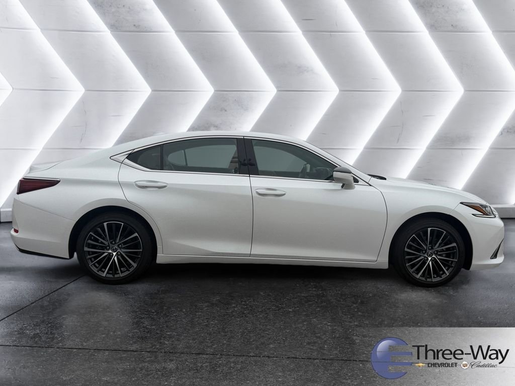 Used 2025 Lexus ES 350 w/ Premium Package image 6