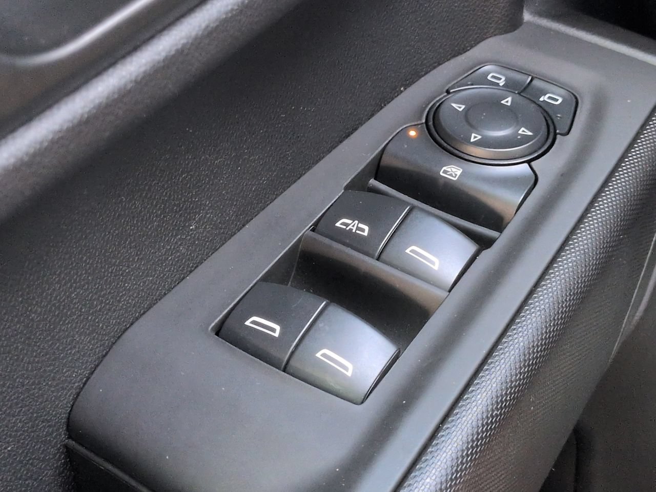 Used 2025 Chevrolet Silverado 1500 Custom RWD image 20