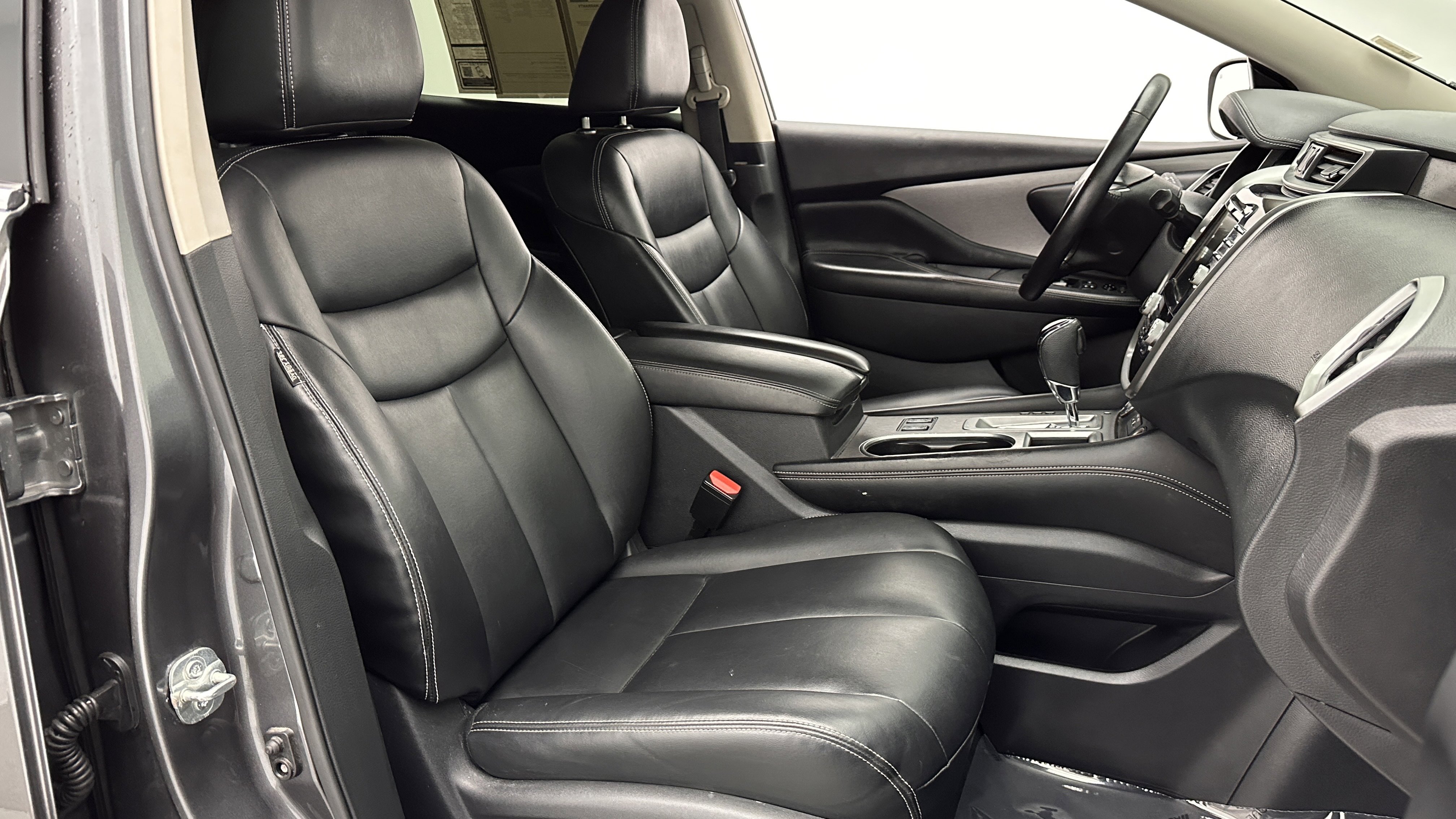 Used 2022 Nissan Murano SV FWD image 37