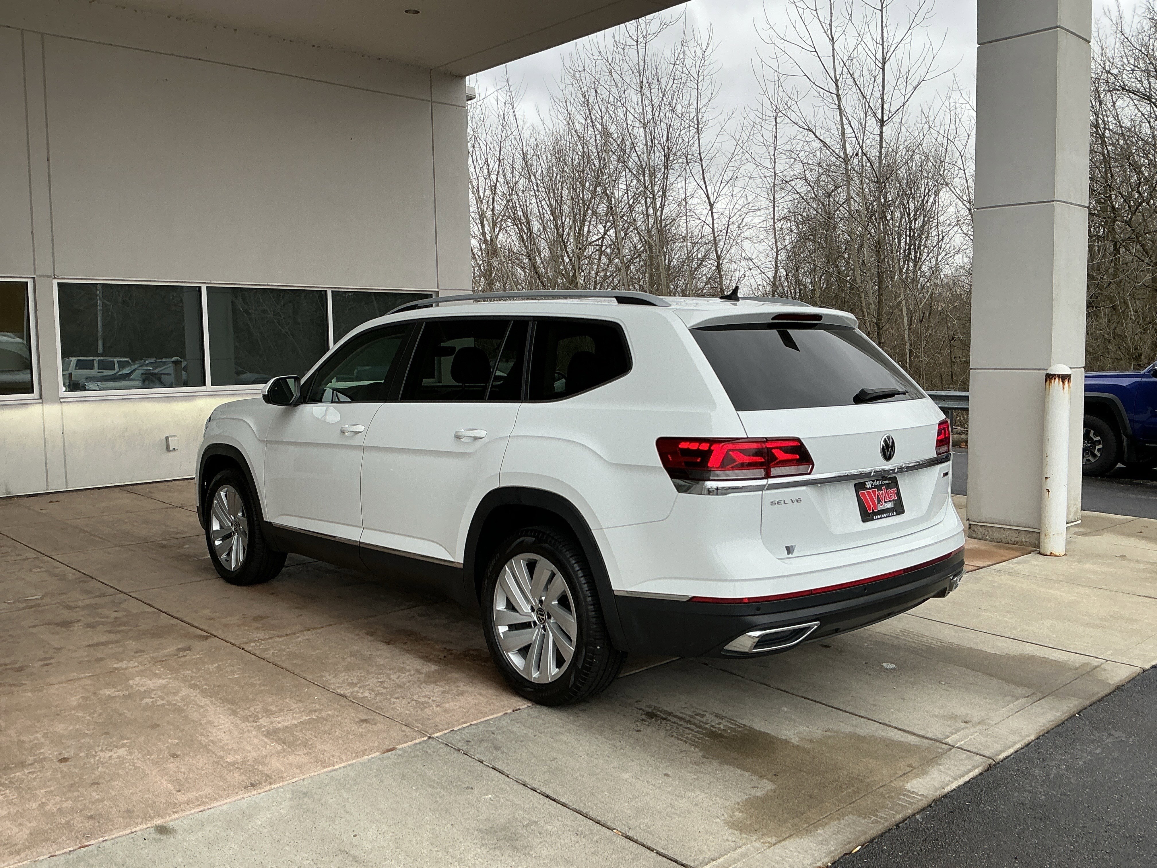 Used 2021 Volkswagen Atlas SEL image 20