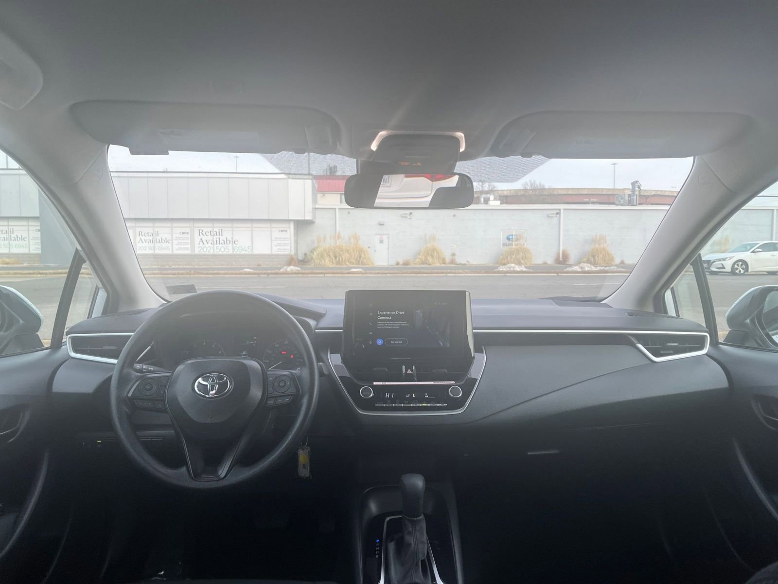 Used 2025 Toyota Corolla LE image 33