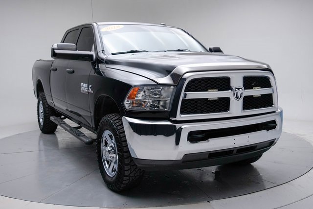Used 2018 RAM 2500 Tradesman w/ Chrome Appearance Group image 10