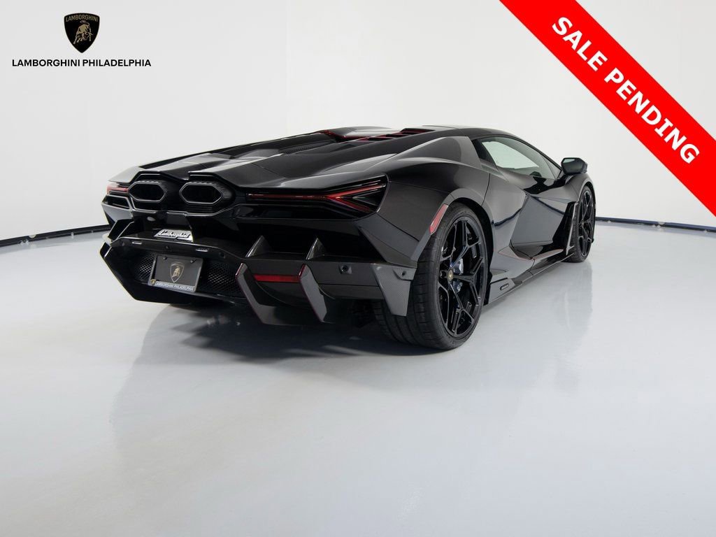 Used 2025 Lamborghini Revuelto image 5