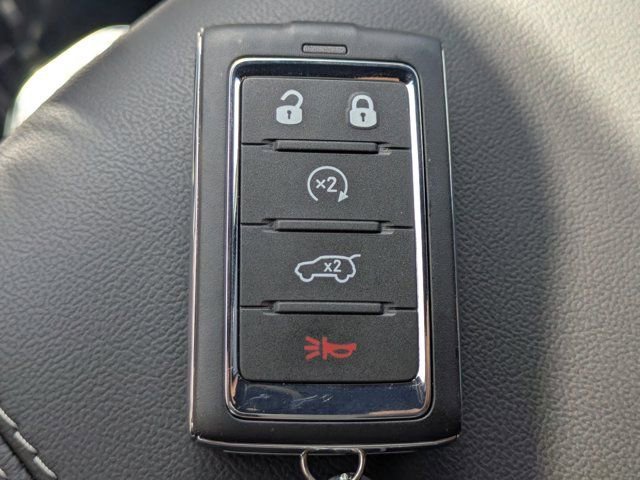 New 2025 Jeep Grand Cherokee L Altitude AWD/4WD image 26