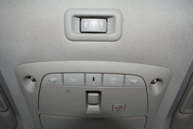 Used 2017 Nissan Pathfinder Platinum w/ Family Entertainment Package image 39