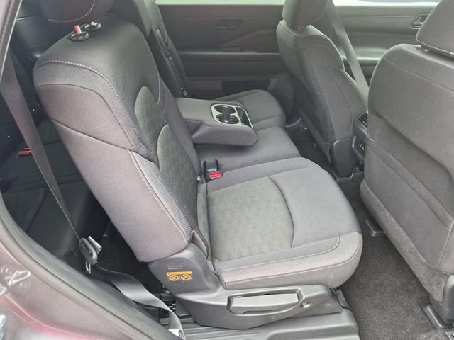 Used 2024 Nissan Pathfinder SV AWD/4WD image 29