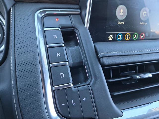 Used 2021 Chevrolet Tahoe Premier w/ Premium Package RWD image 18