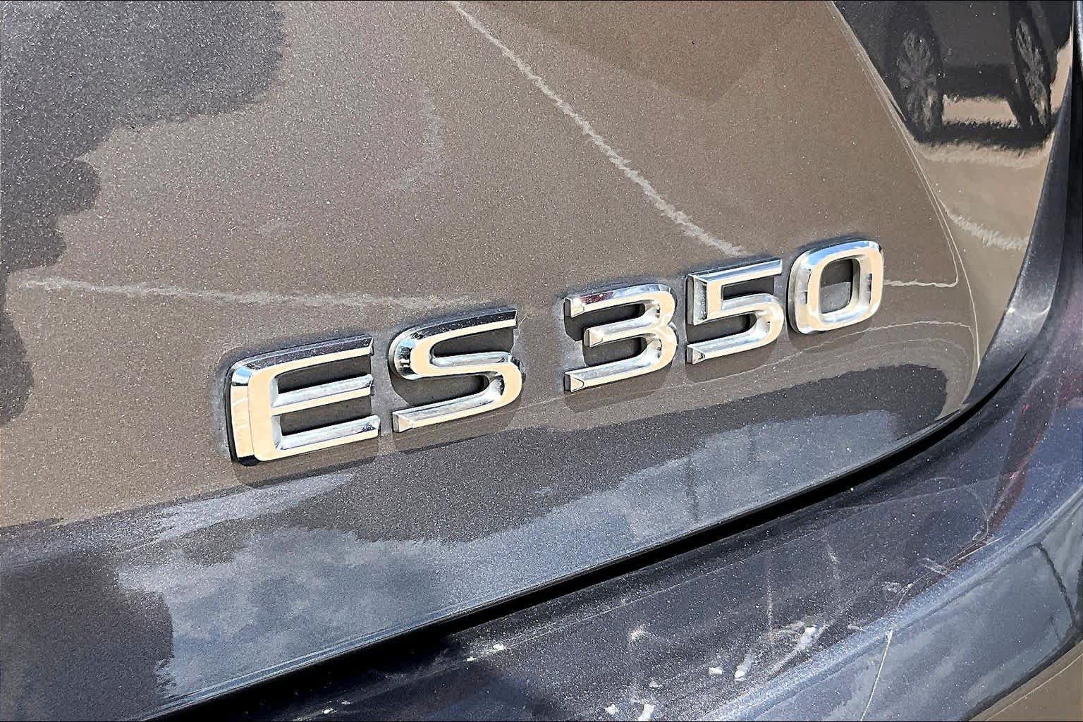 Used 2018 Lexus ES 350 w/ Luxury Package w/Wood Trim FWD image 9