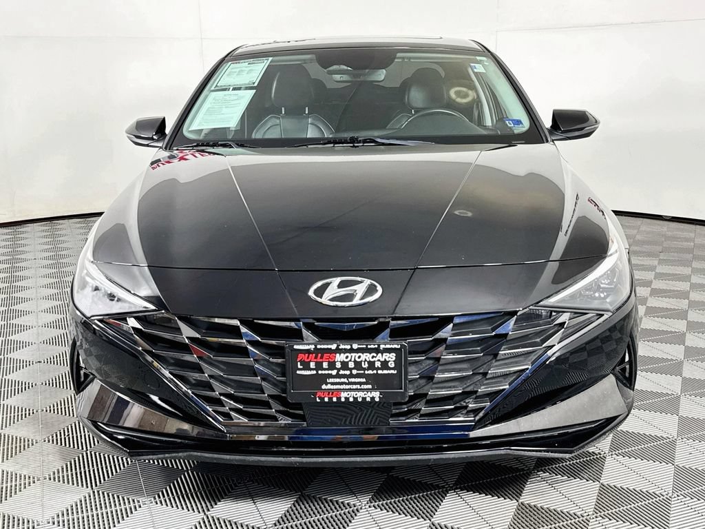 Used 2023 Hyundai Elantra Limited FWD image 2