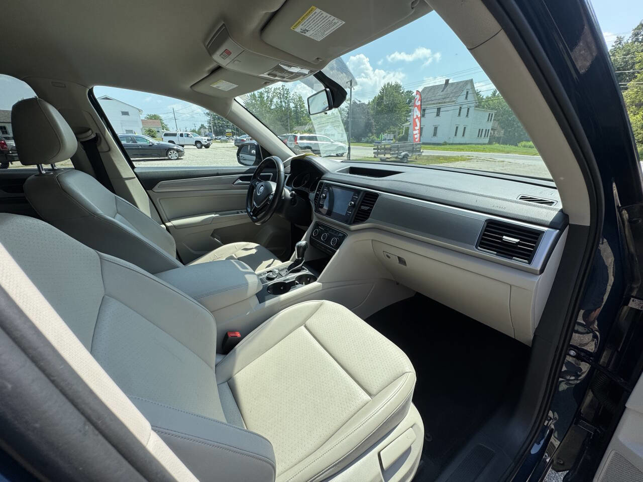 Used 2018 Volkswagen Atlas SE image 12