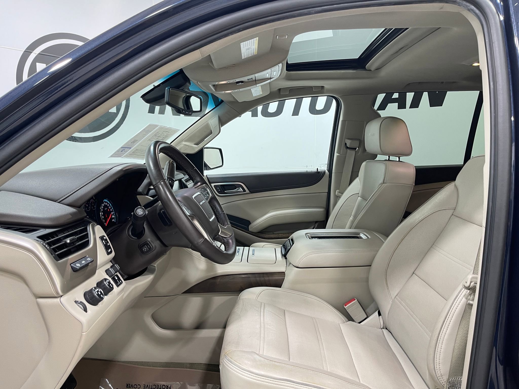 Used 2018 GMC Yukon Denali image 13
