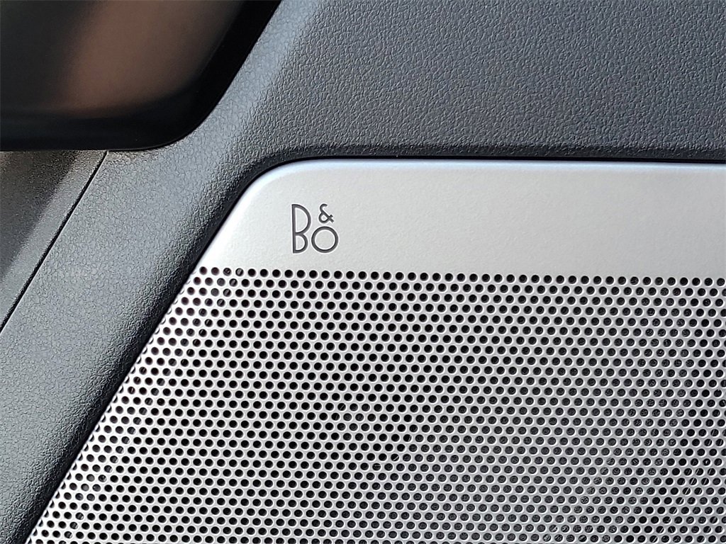 Used 2023 Ford F150 Platinum image 17