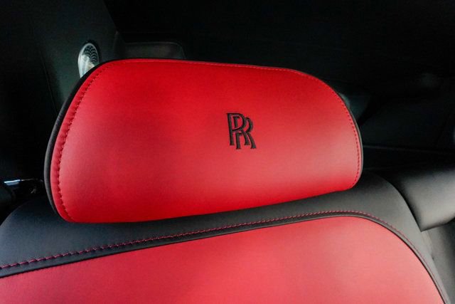 Used 2023 Rolls-Royce Cullinan Black Badge w/ Driver's Package image 98