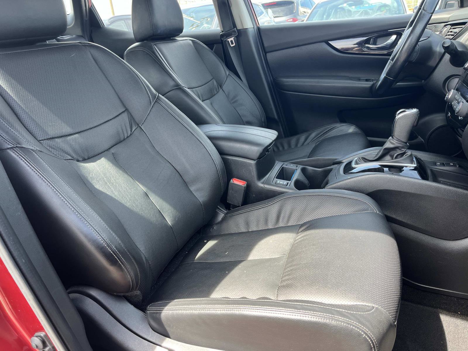Used 2021 Nissan Rogue Sport SL image 24