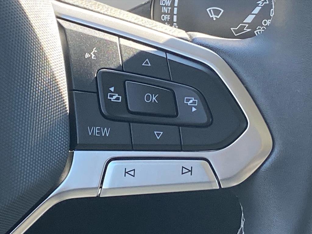 Certified 2023 Volkswagen Atlas SE w/ Panoramic Sunroof Package image 5