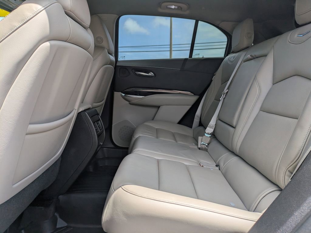 Used 2019 Cadillac XT4 Premium Luxury FWD image 15