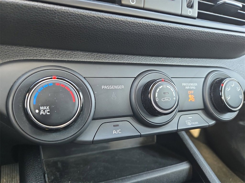 Certified 2023 Kia Forte LXS image 31